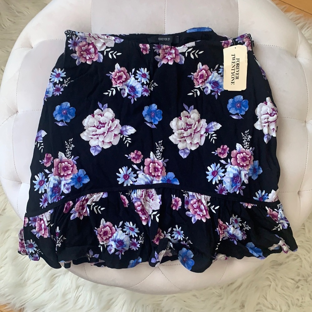 New Floral Skirt NWT